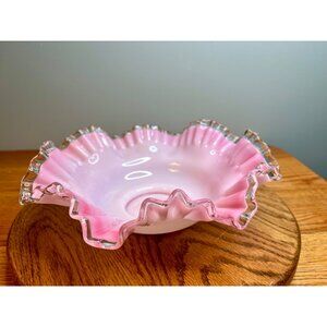 Fenton Peach Crest Round Double Crimped Bowl